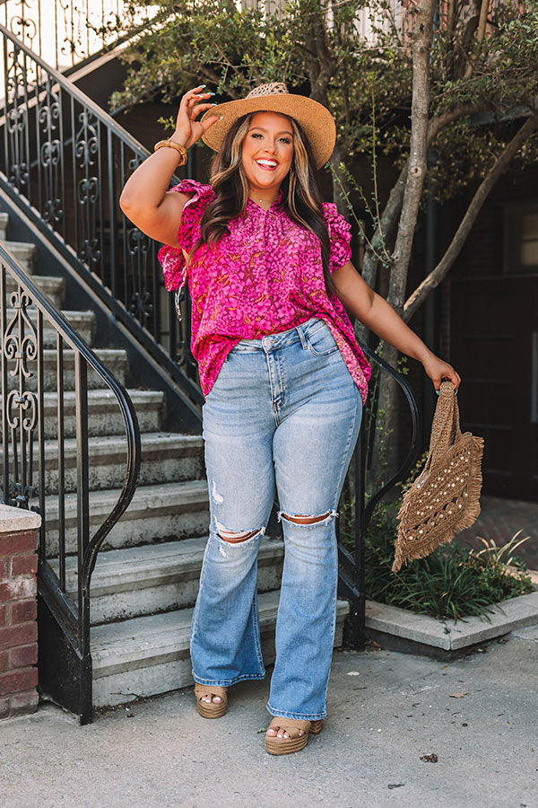 Wisteria Avenue Shift Top Curves Image - 5