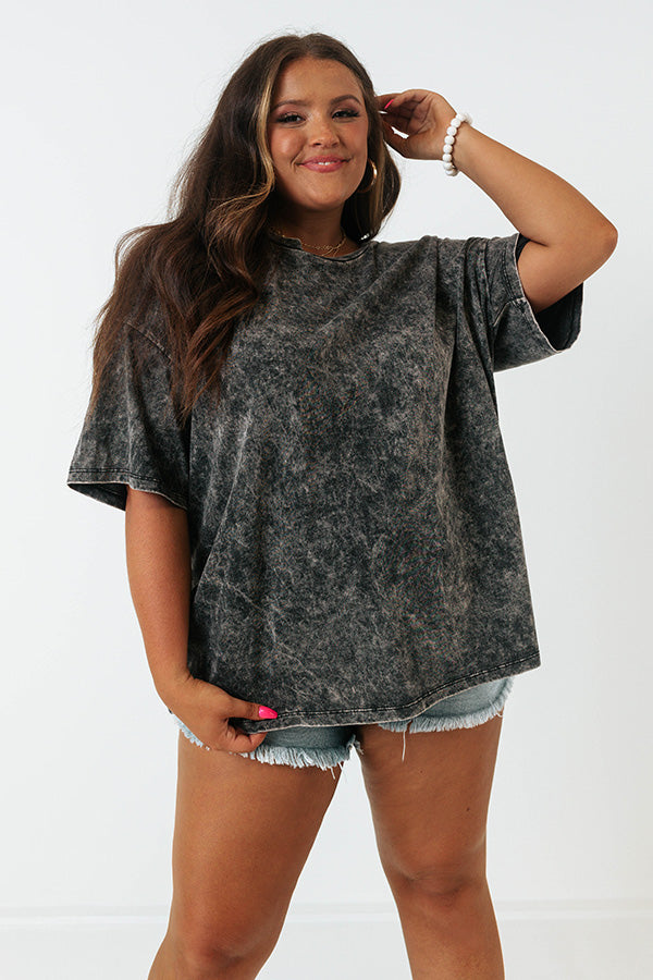 Tell A Story Mineral Wash Tee Curves Image - 3