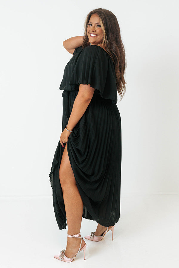 Ticket To Love Pleated Maxi In Black Curves Image - 3
