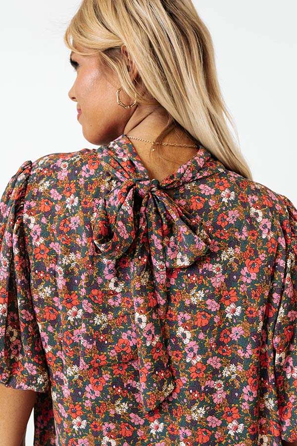 Magnolias And Mimosas Shift Top Curves Image - 5