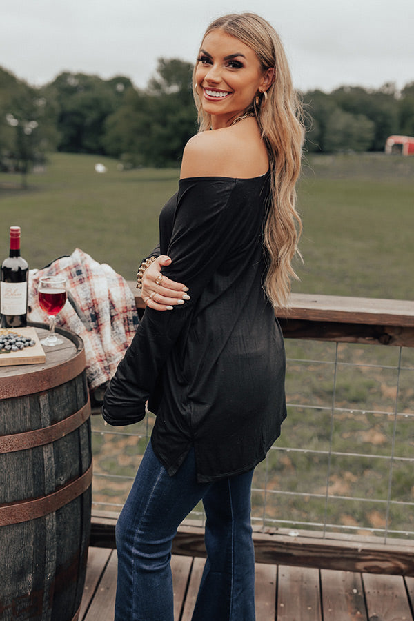 Lean Into Me Shift Top In Black Image - 3