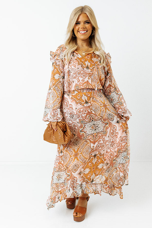 Fields Of Pretty Paisley Maxi Curves Image - 4