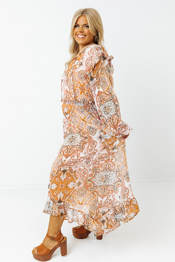 Fields Of Pretty Paisley Maxi Curves Image - 3