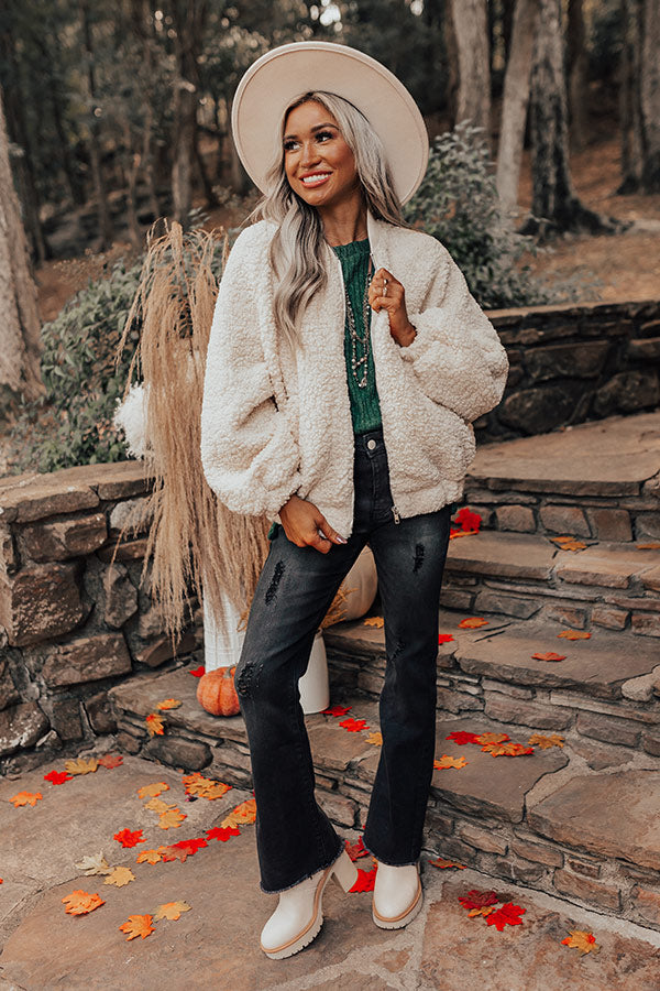 Smooth Terrain Shift Top In Hunter Green Image - 3