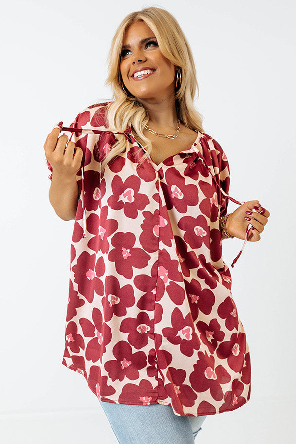Chic A La Mode Floral Shift Top In Wine Curves Image - 2