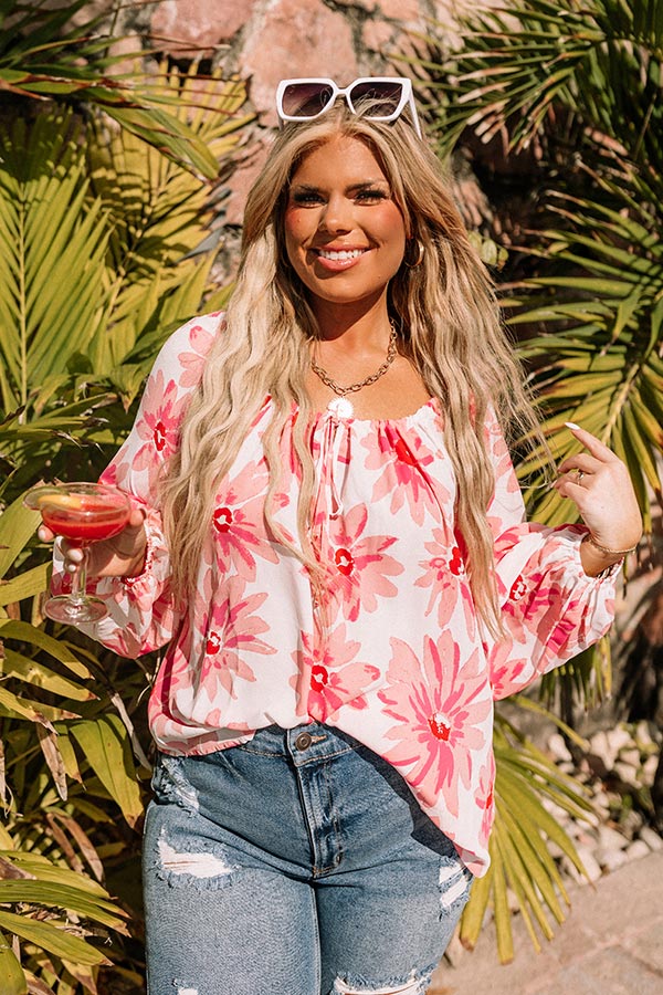 Memorable Meeting Floral Top Curves Image - 1