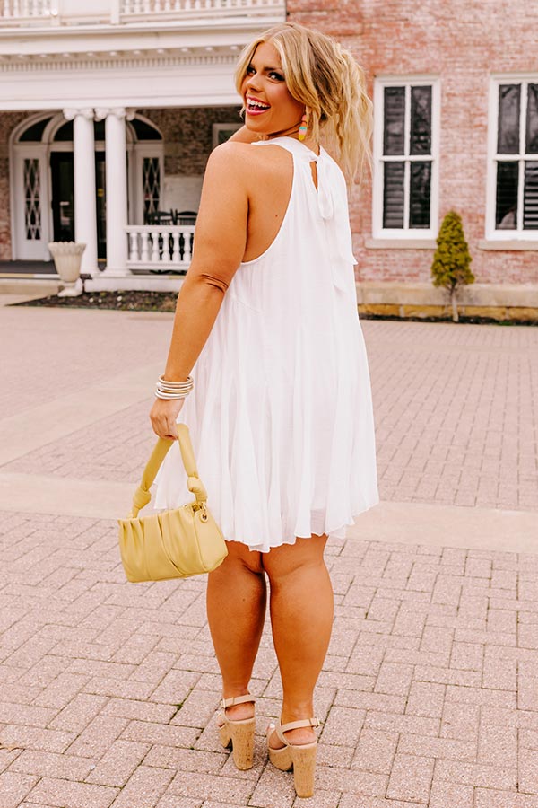 Boasting Over Bubbly Shift Dress Curves Image - 4