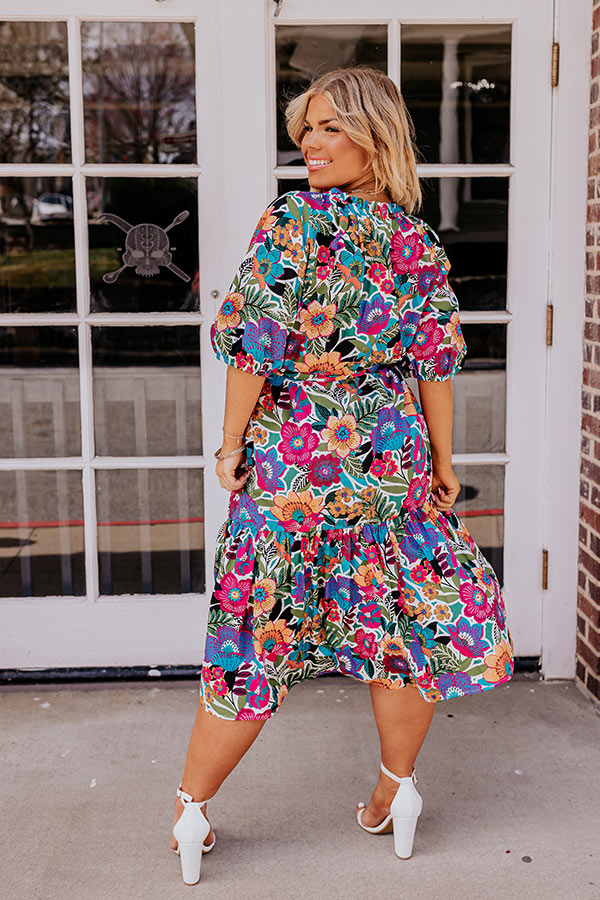 Coastal Charisma Midi In Green Curves Image - 4