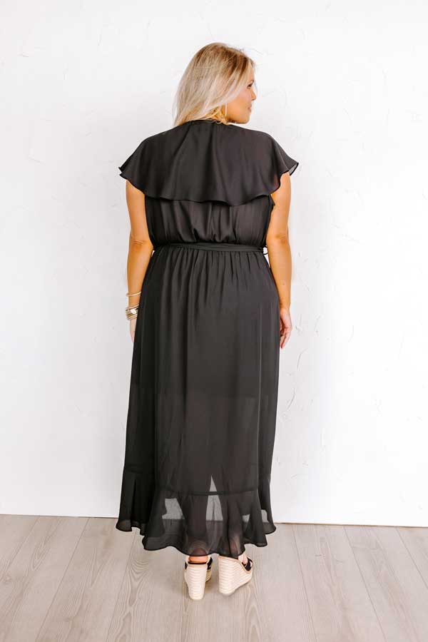 Manhattan Marvels Maxi in Black Curves Image - 3