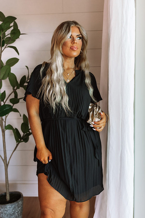 Cool Catina Crush Pleated Dress In Black Curves