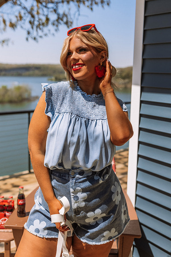 Loop Around Chambray Top In Light Wash Curves Image - 2