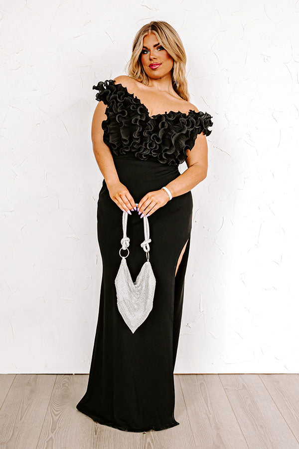 Elegant Essence Maxi Curves Image - 1