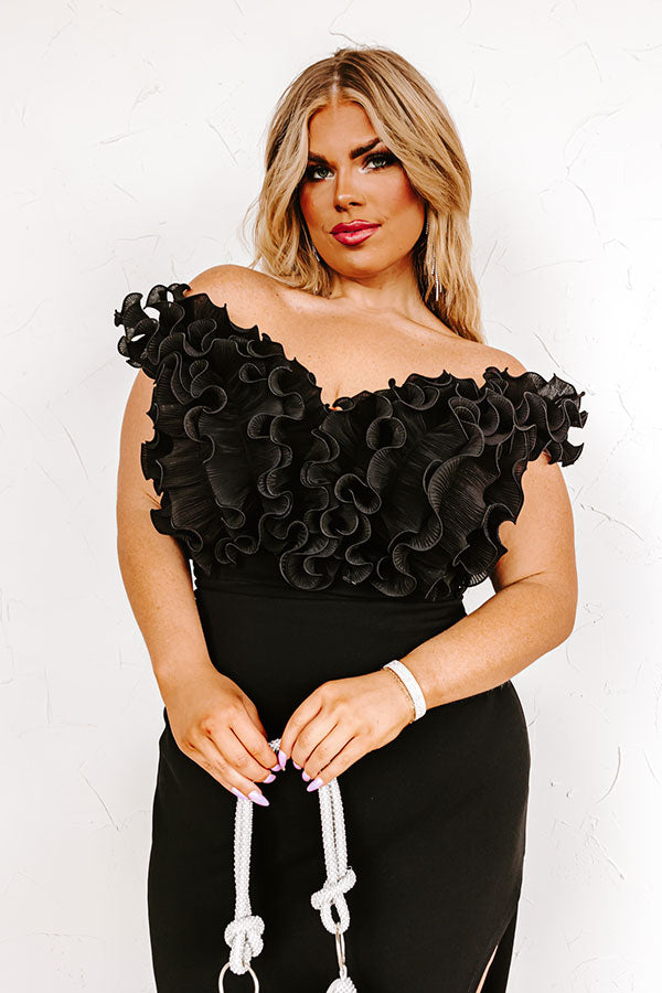 Elegant Essence Maxi Curves Image - 2
