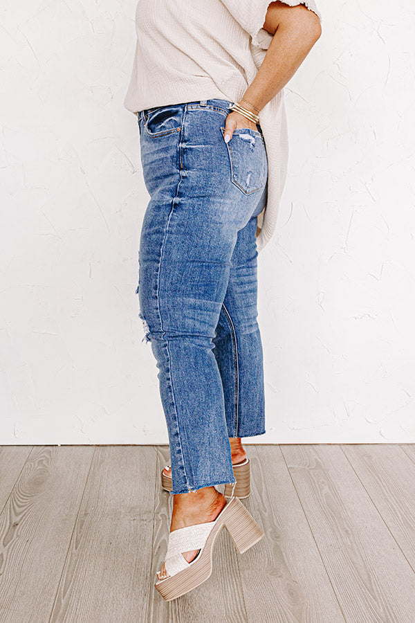 The Nabana High Waist Distressed Jean Curves Image - 3