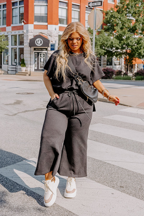 Essentially Chic Shift Top In Black Curves Image - 1