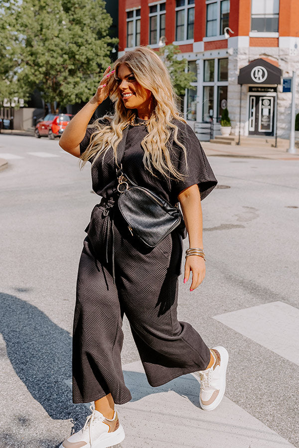 Essentially Chic Shift Top In Black Curves Image - 2