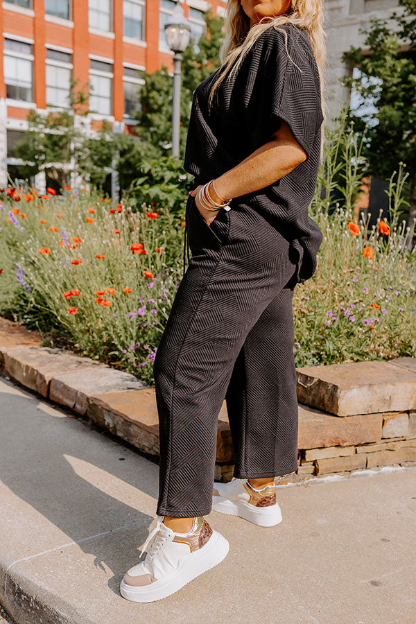 Lattes First High Waist Trousers in Black Curves Image - 3