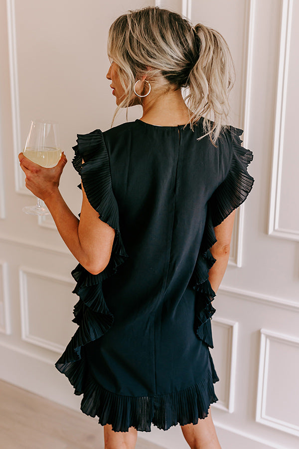 Walking The Runway Shift Dress in Black Image - 4