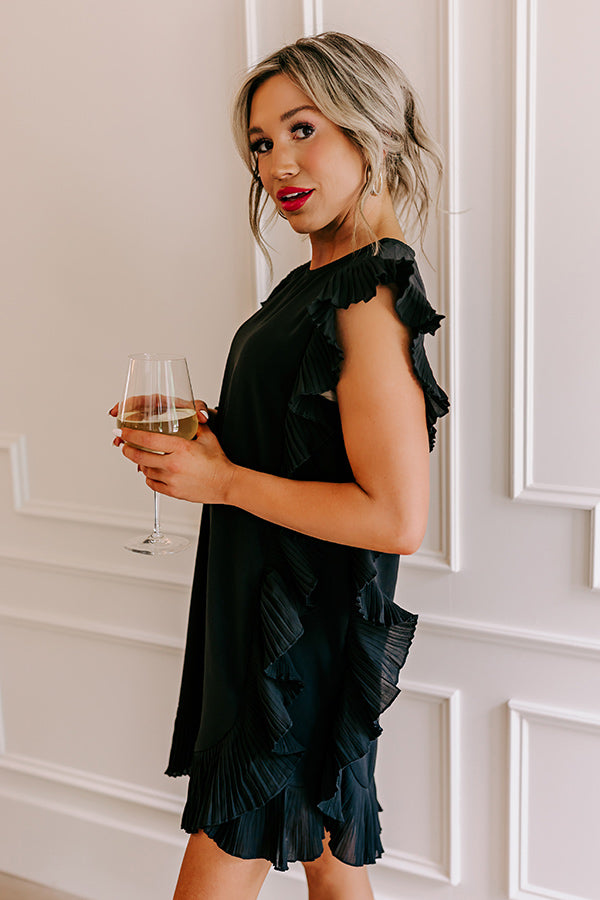 Walking The Runway Shift Dress in Black Image - 5