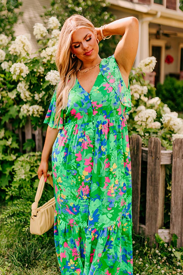 Sailboat Soiree Maxi in Kelly Green Curves Image - 4