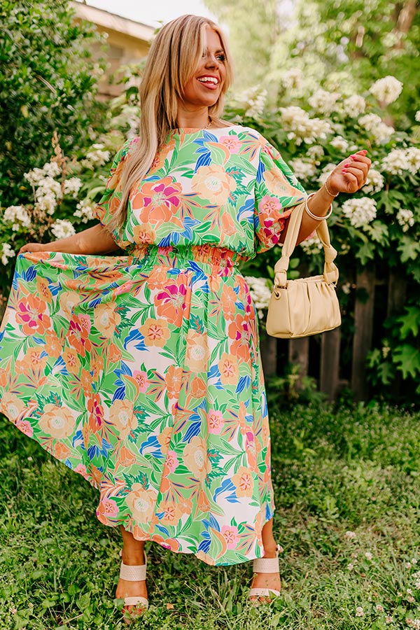 Fan of Floral Midi Curves Image - 5