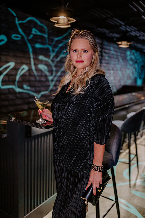 Graceful Appearance Pleated Button Up In Black Curves Image - 1