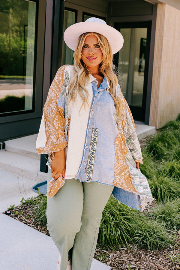 Stellar Style Color Block Top in Light Wash Curves Image - 1