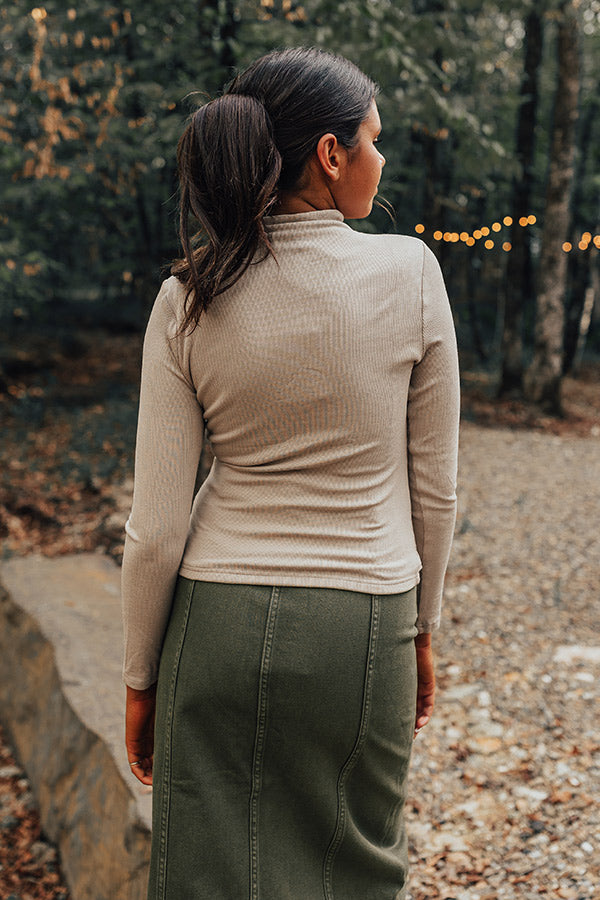 VIP Situation Ruched Top in Birch Image - 4