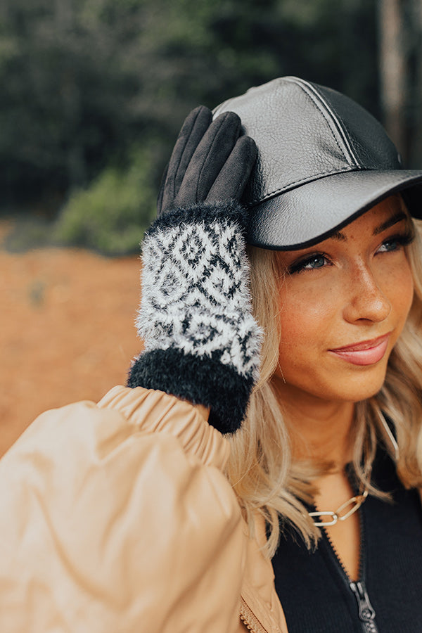 Cool Touch Tech Gloves in Black Image - 2