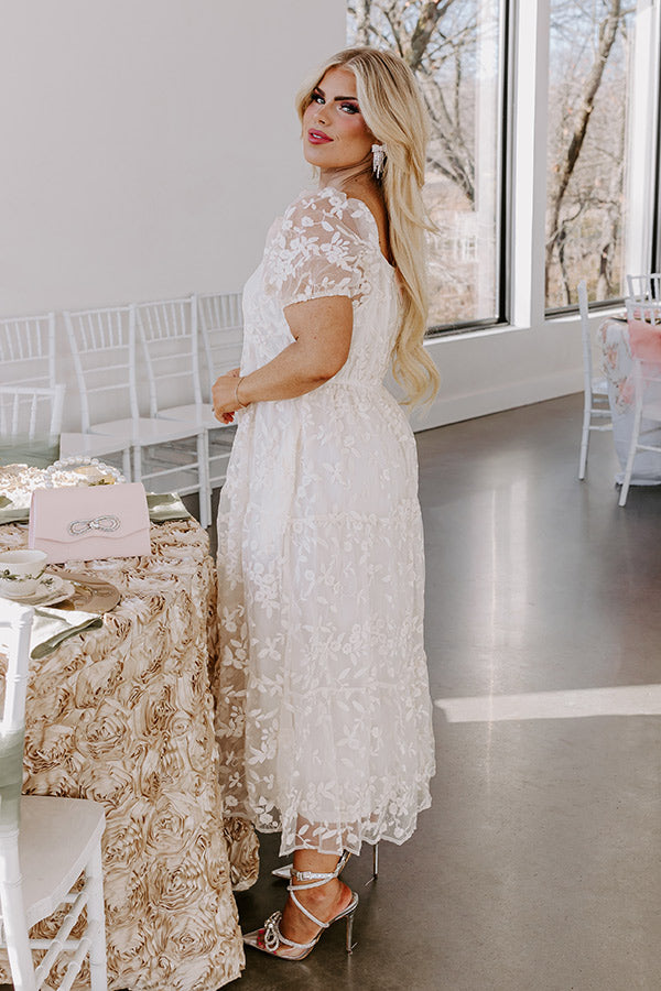 Daydreaming of You Embroidered Midi Curves Image - 4