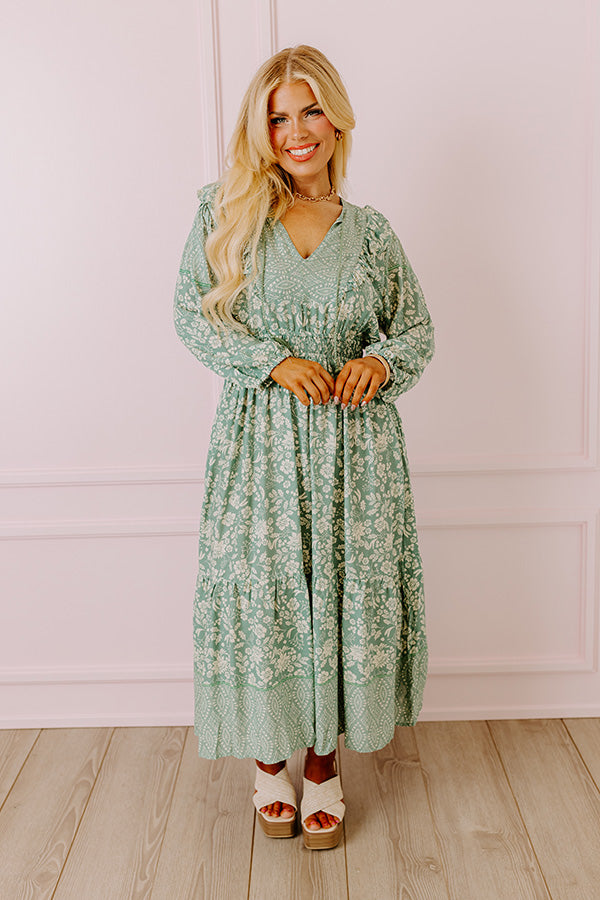 Farmers Market Meetup Floral Midi in Pear Curves Image - 4