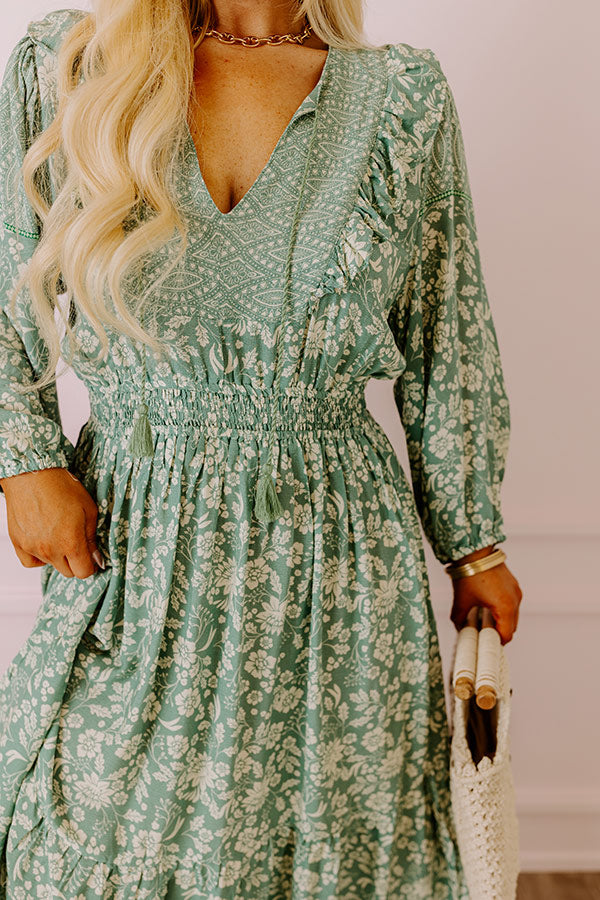 Farmers Market Meetup Floral Midi in Pear Curves Image - 3