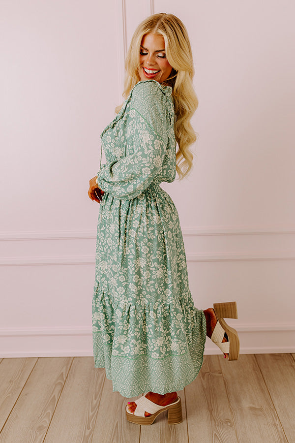 Farmers Market Meetup Floral Midi in Pear Curves Image - 5