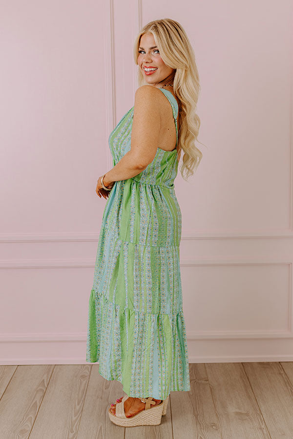 Sunny in Santa Barbara Midi in Kelly Green Curves Image - 5